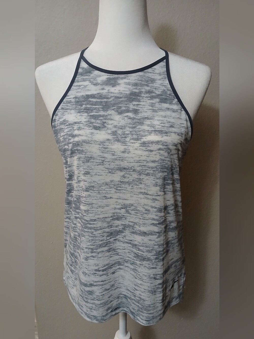 Nike Dri-FIT Womens Breathe Miler Strappy Running Tank Top - Small